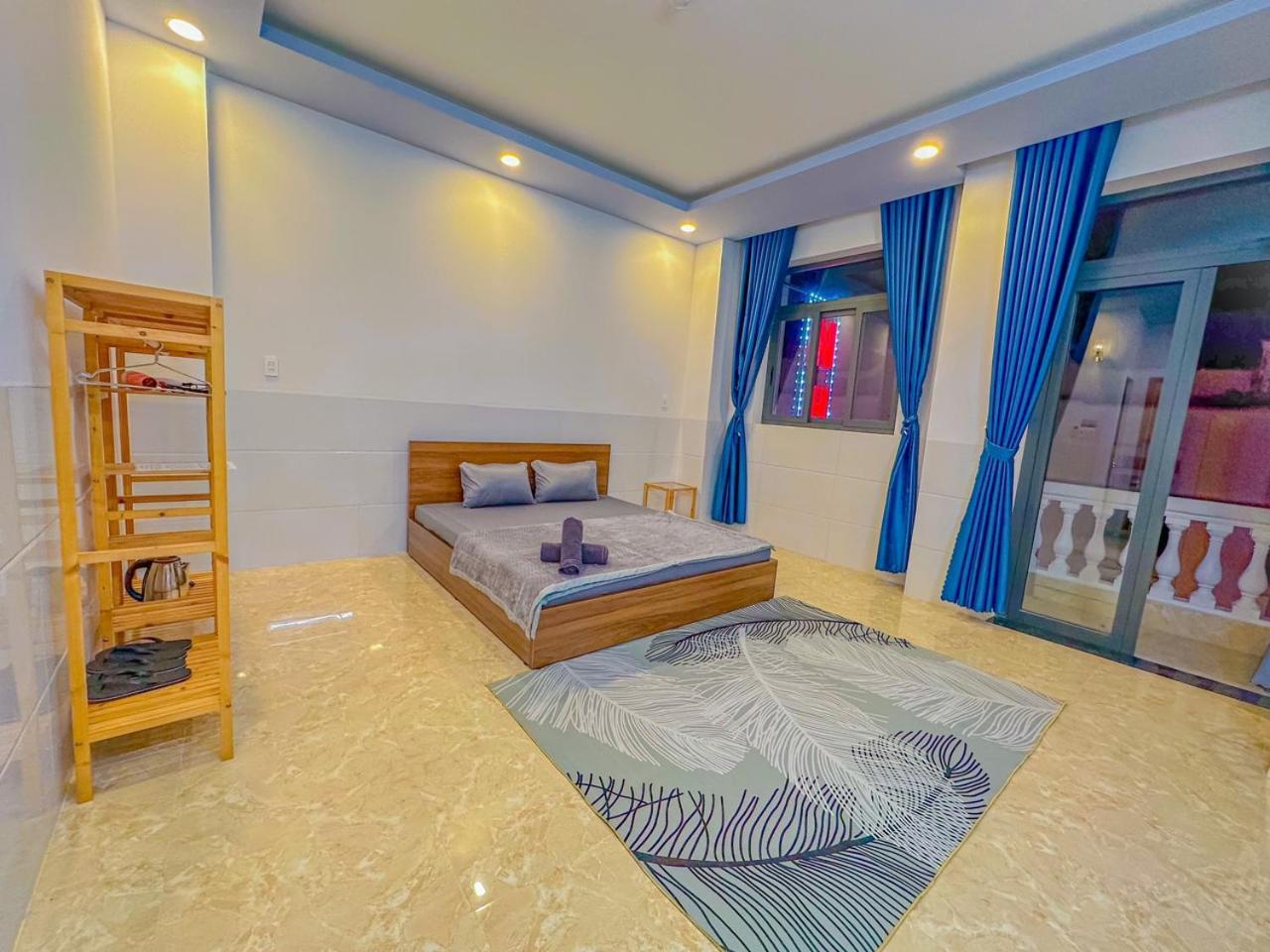 Nhan Tay 2 Hotel Can Tho Exterior photo