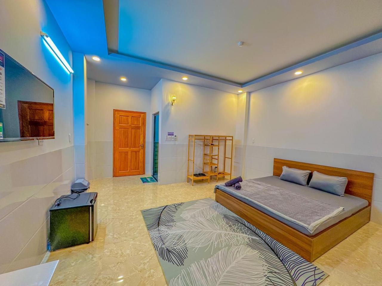 Nhan Tay 2 Hotel Can Tho Exterior photo